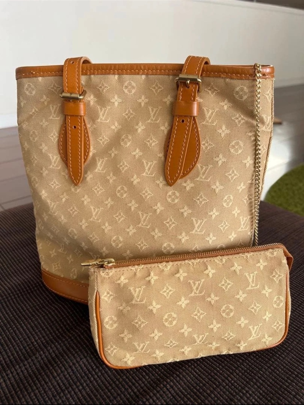 Louis Vuitton Beige Monogram Canvas Bucket Tote with Pouch